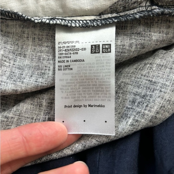 Marimekko x Uniqlo Dress XS Black White Bold Print Linen Cotton Kaftan Pockets - Picture 7 of 8